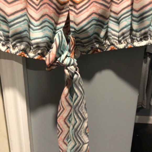 Pretty top from Target - Picture 2 of 3